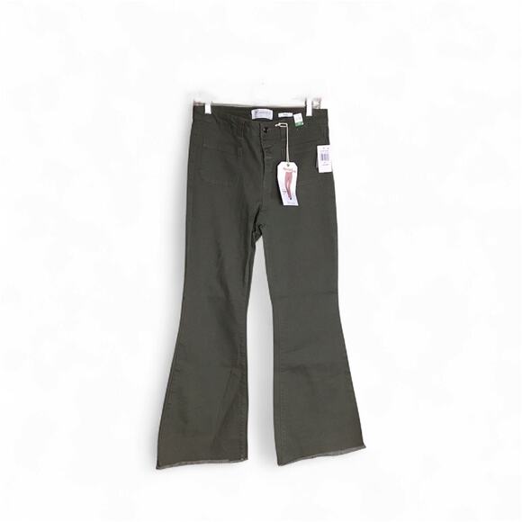 Re Generation Women Mid Rise Flare “Flower” Army Green Pants Sz. 11/30 NWT - Picture 2 of 11